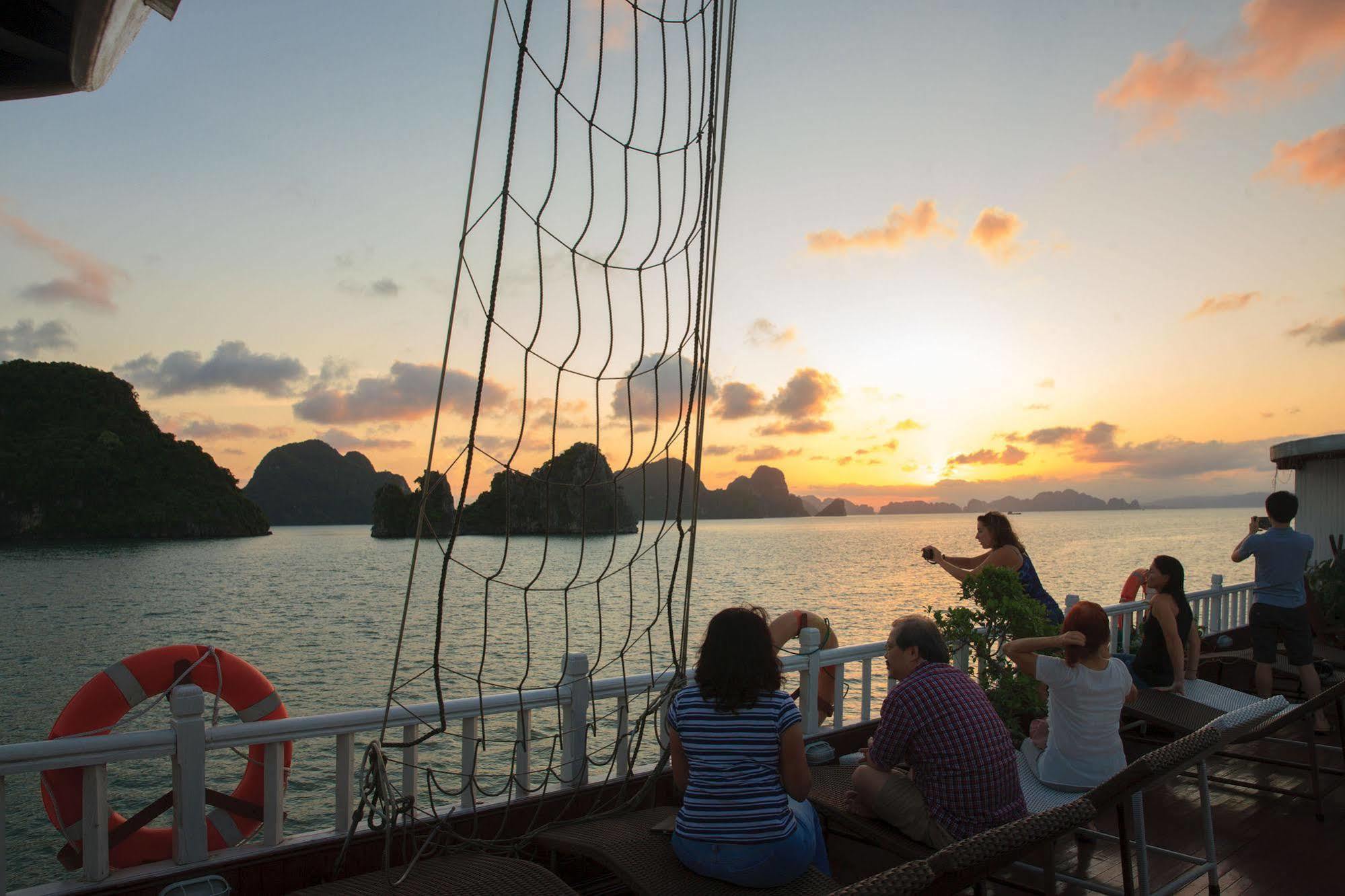 Royal Palace Cruise Ha Long Luaran gambar