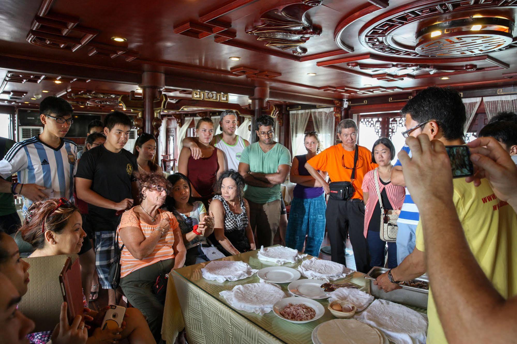 Royal Palace Cruise Ha Long Luaran gambar