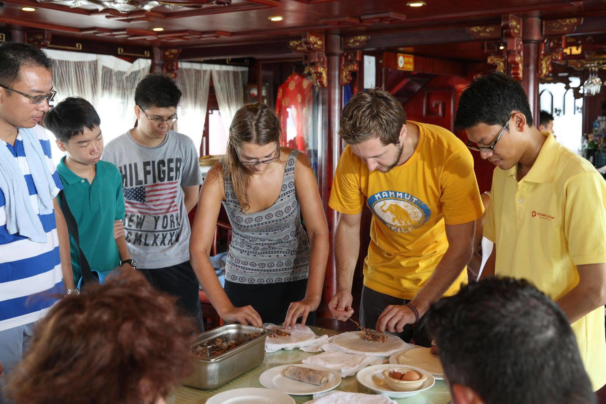 Royal Palace Cruise Ha Long Luaran gambar